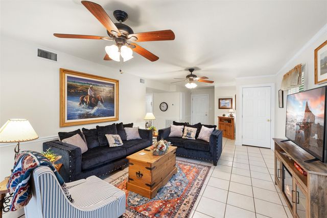 310 E Main Street, Fayetteville, TX 78940