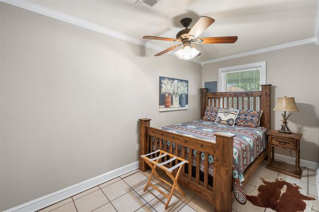 310 E Main Street, Fayetteville, TX 78940