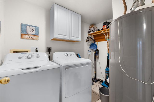 310 E Main Street, Fayetteville, TX 78940