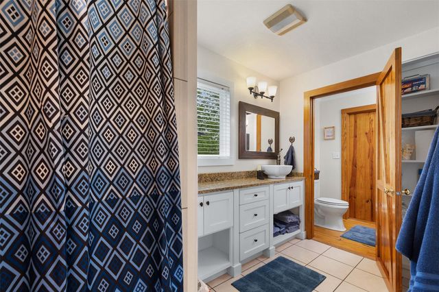 310 E Main Street, Fayetteville, TX 78940
