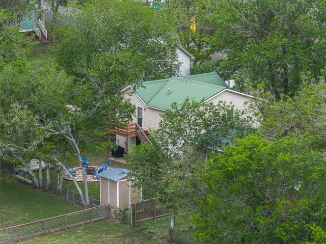 310 E Main Street, Fayetteville, TX 78940