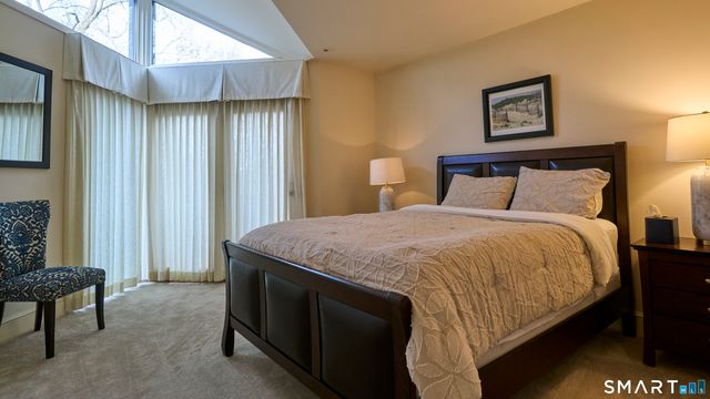 19 Money Point Road, Stonington, CT 06355