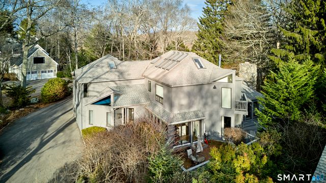 19 Money Point Road, Stonington, CT 06355