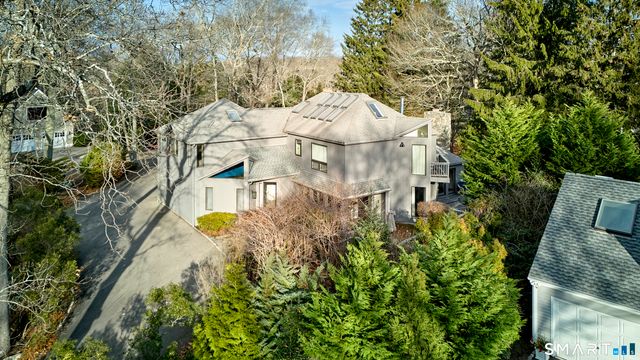 19 Money Point Road, Stonington, CT 06355