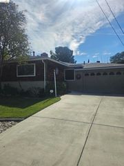 525 Faria St, Antioch, CA 94509