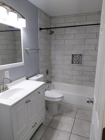 6400 Ash Avenue, Gary, IN 46403