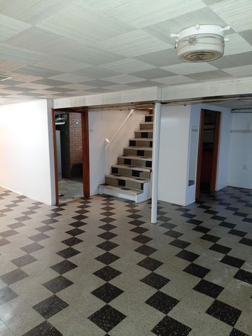 6400 Ash Avenue, Gary, IN 46403