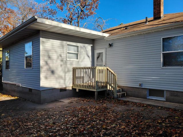 6400 Ash Avenue, Gary, IN 46403