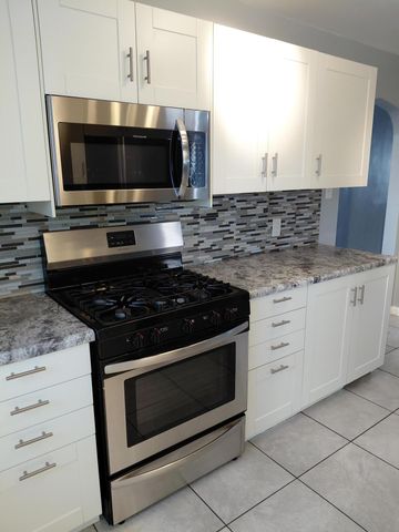 6400 Ash Avenue, Gary, IN 46403