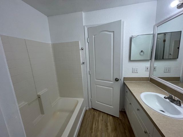 3313 S KIRKMAN ROAD 220, Orlando, FL 32811