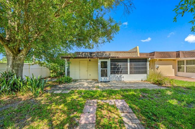 9994 83RD STREET, Seminole, FL 33777