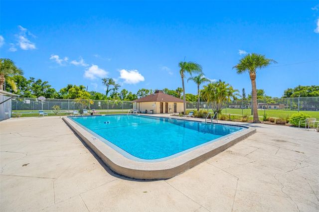 9994 83RD STREET, Seminole, FL 33777