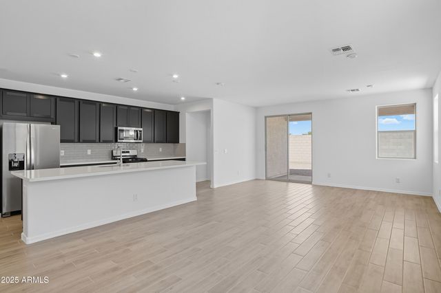 7442 W Rose Lane, Glendale, AZ 85303