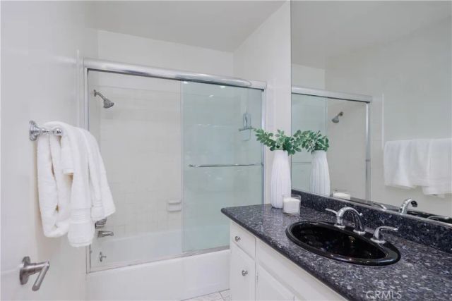 4657 Hazelnut Avenue, Seal Beach, CA 90740