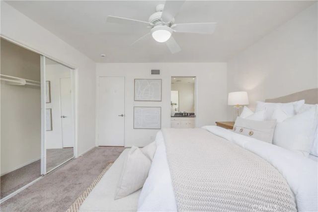 4657 Hazelnut Avenue, Seal Beach, CA 90740
