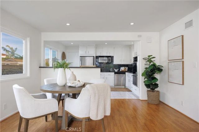 4657 Hazelnut Avenue, Seal Beach, CA 90740
