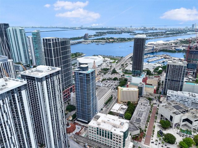 121 NE 5th Street 912B, Miami, FL 33132
