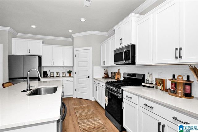 1802 LOEBNER LANE SE, Cullman, AL 35055