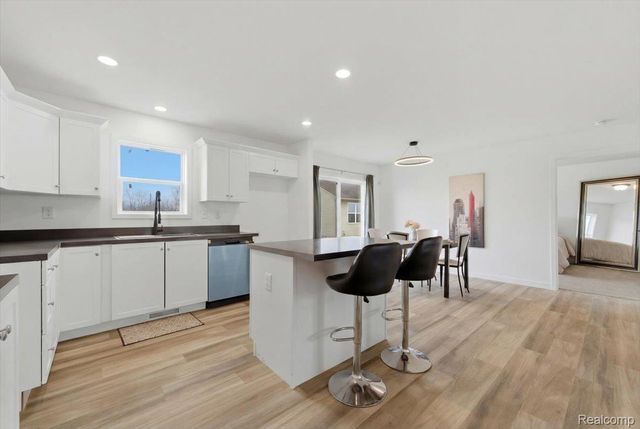 4331 Bridgeport Court, Inkster, MI 48141