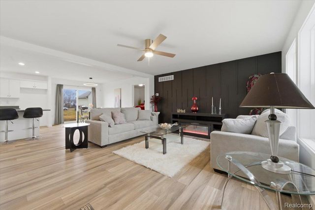 4331 Bridgeport Court, Inkster, MI 48141