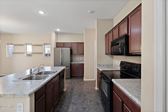 6543 E Brushback Loop, Tucson, AZ 85756