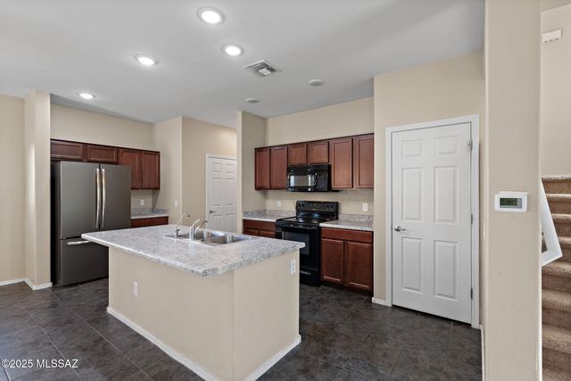 6543 E Brushback Loop, Tucson, AZ 85756