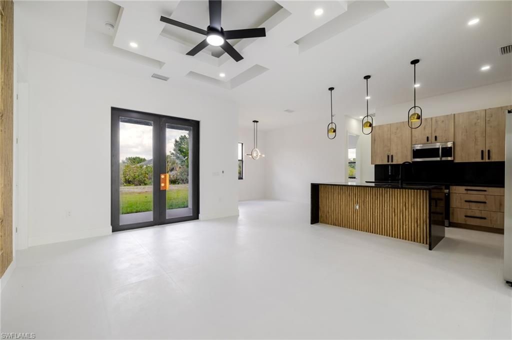 134 Carey AVE S, LEHIGH ACRES, FL 33974 — photo 4