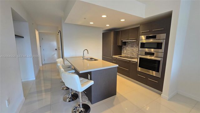 7825 NW 107th Ave 318, Doral, FL 33178
