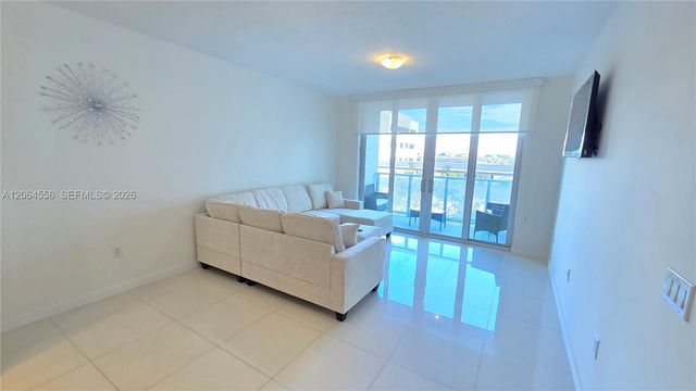 7825 NW 107th Ave 318, Doral, FL 33178