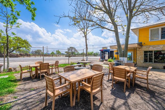 4455 Hwy 27, Kerrville, TX 78028