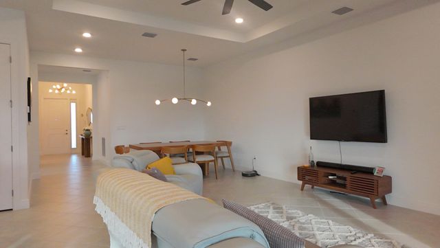 5372 Hutchinson Way, Westlake, FL 33470