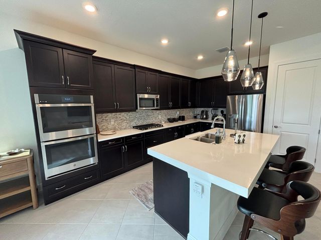 5372 Hutchinson Way, Westlake, FL 33470