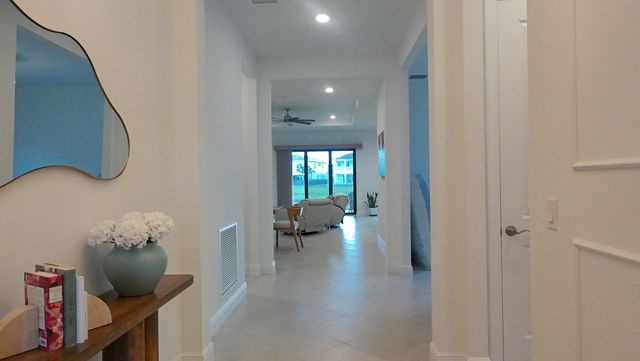 5372 Hutchinson Way, Westlake, FL 33470