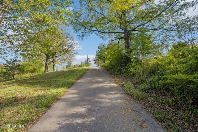 1351 Mortar Rd, Sevierville, TN 37876