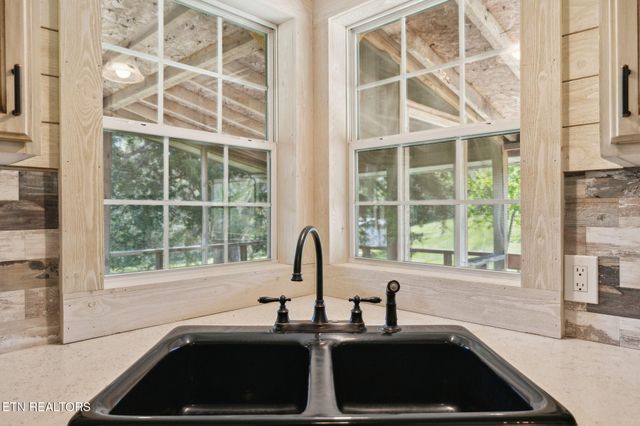 1351 Mortar Rd, Sevierville, TN 37876