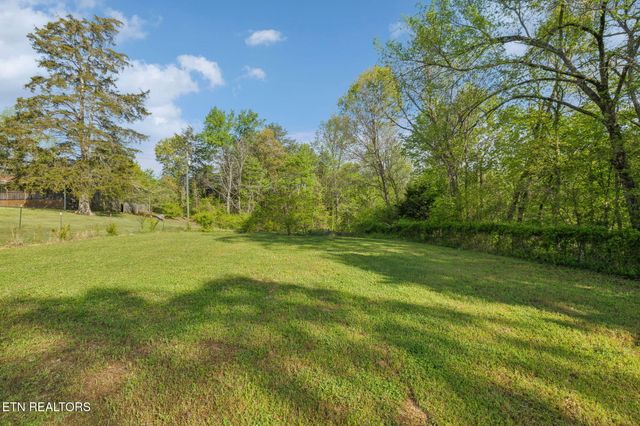 1351 Mortar Rd, Sevierville, TN 37876