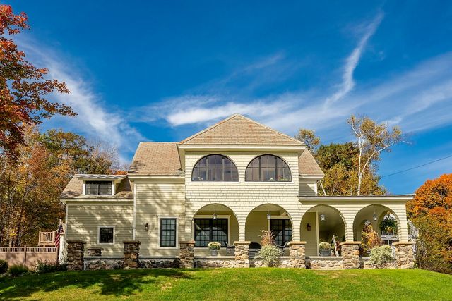 14 Gill Terrace, Ludlow, VT 05149