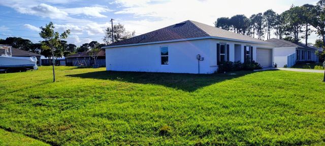 2772 SE Garfield Avenue, Port St Lucie, FL 34952