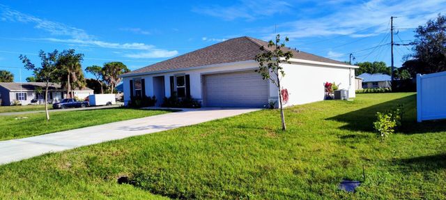 2772 SE Garfield Avenue, Port St Lucie, FL 34952