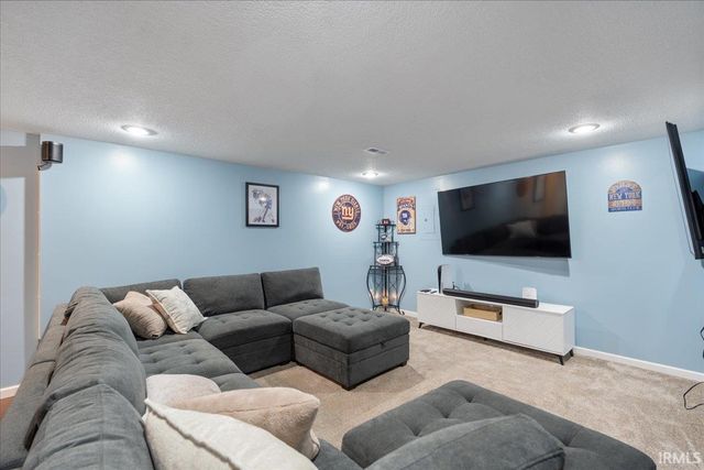 331 Millstone Run, Churubusco, IN 46723