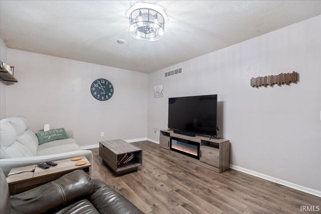 331 Millstone Run, Churubusco, IN 46723