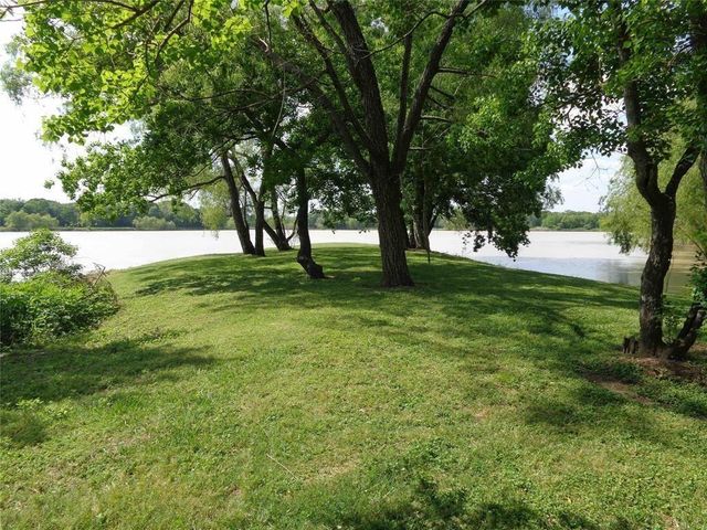 21210 Chenango Lake Drive, Angleton, TX 77515