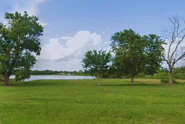 21210 Chenango Lake Drive, Angleton, TX 77515