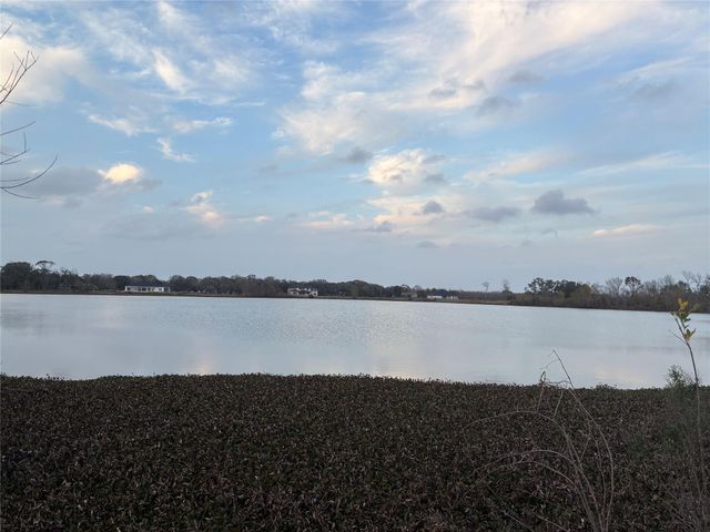 21210 Chenango Lake Drive, Angleton, TX 77515