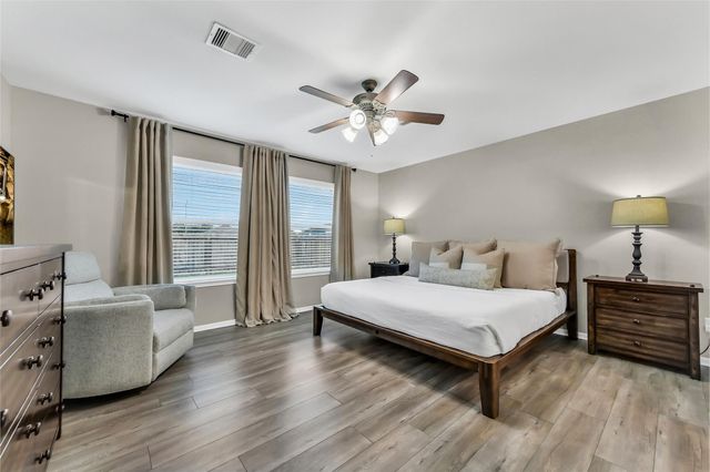 1813 Oakbranch Drive, Pearland, TX 77581