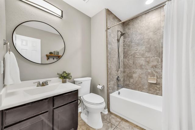 1813 Oakbranch Drive, Pearland, TX 77581