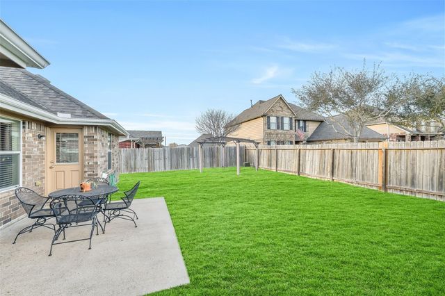 1813 Oakbranch Drive, Pearland, TX 77581