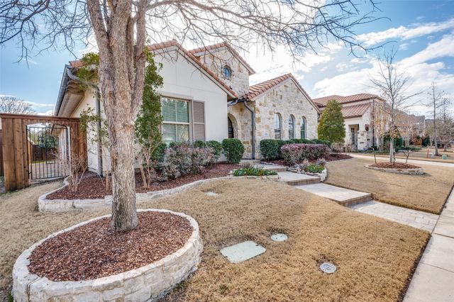 628 Creekway Drive, Irving, TX 75039
