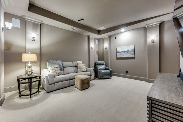 628 Creekway Drive, Irving, TX 75039