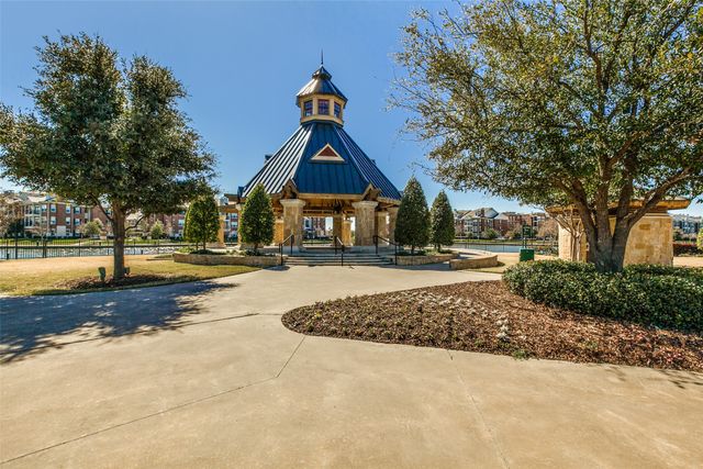 628 Creekway Drive, Irving, TX 75039